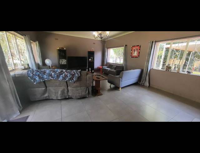 4 BEDROOM HOUSE FOR SALE IN FLORIDA PARK
